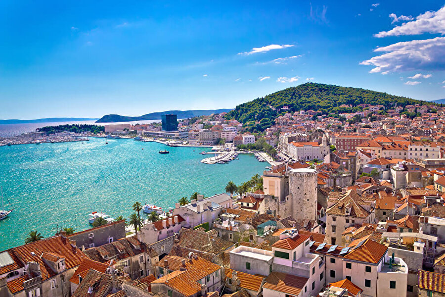 Split-Hırvatistan

                                    4000 ile 4500 lira arası bir giderle Adriyatik kıyısında tatilinizi yapabilirsiniz. 
                                