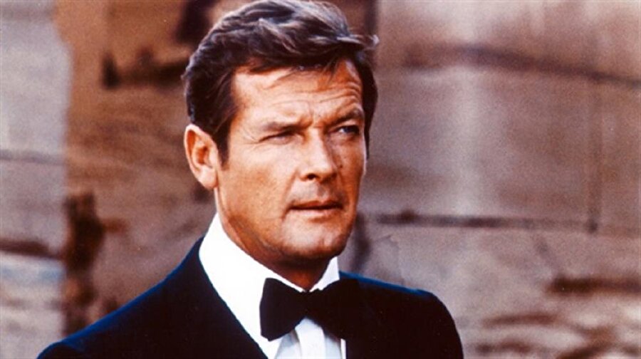 Bir efsane sona erdi: Roger Moore hayatını kaybetti