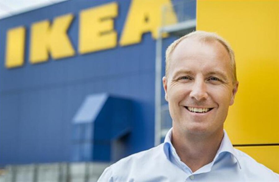 IKEA’nın Tedarik ve Ürün Geliştirme Müdürü Jesper Brodin, 1 Eylül’den itibaren CEO’luk görevini devralacak. IKEA Yönetim Kurulu Başkanı Lars-johan Jarnheimer, ''Jesper kendi tarzını yansıtacak olsa da stratejik olarak şirkette bir değişim yaşanmayacak'' dedi.