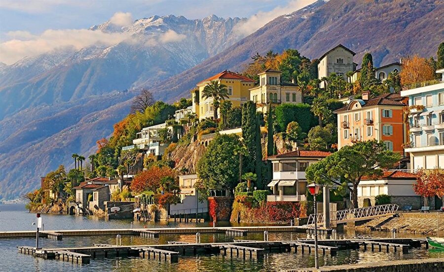 İsviçre
83.199 Türk kökenli göçmen