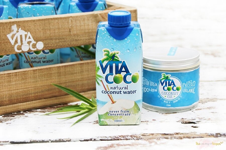 
                                    
                                    PepsiCo, hindistan cevizi suyu markası Vita Coco'nun sahibi All Market Inc.'i satın almak için teklif verdi. Ürün çeşitliliğini artırmak için All Market ile ilgilenen PepsiCo'nun 1 milyar doların altında bir teklif verdiği iddia ediliyor. 2004 yılında kurulan All Market, Vita Coco'yu 30 ülkeye pazarlıyor ve %26 pazar payı ile 2,5 milyar dolarlık hindistan cevizi suyu pazarında lider konumda bulunuyor.
                                
                                