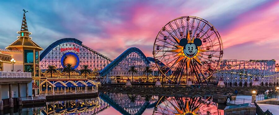 Disneyland, Kaliforniya 

                                    
                                    
                                
                                