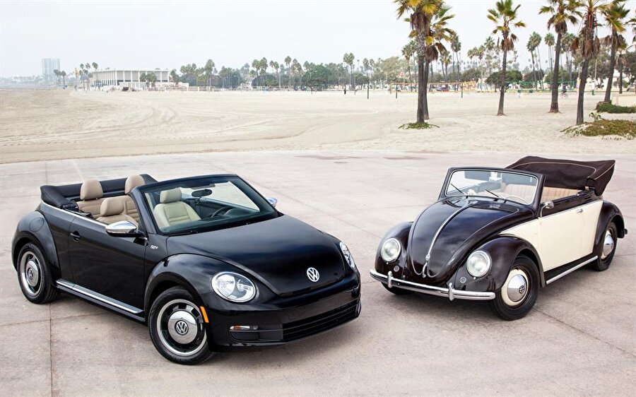 Volkswagen Beetle
Volkswagen Beetle'ı ilk üretimi 1938 yılında yapıldı. 1938-2003 kadar geliştirilerek satılan model dünya üzerinde 21 milyondan fazla sattı.