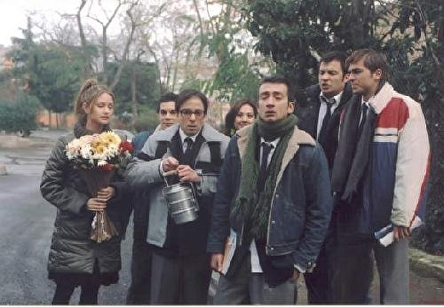 Koçum Benim (2002 - 2004) 

                                    
                                