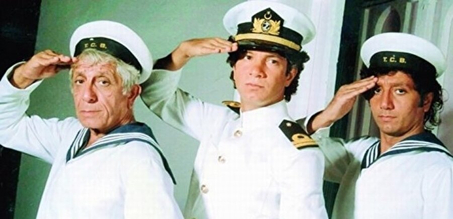 Yıllarca "en iyi reyting"
Uğur Aksay, Birkan Uz ve Ebru Yalçın gibi Medyapım'dan yolu geçen hemen hemen bütün yönetmenlerin imzası bulunan program olma özelliği de taşıyan Şahane Pazar, Behzat Uygur ve Süheyl Uygur kardeşlerin sempatik ve başarılı sunumları sayesinde yıllarca en iyi reytinglerle ekranlarda kalmayı başardı.