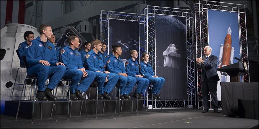 NASA 12 yeni astronot