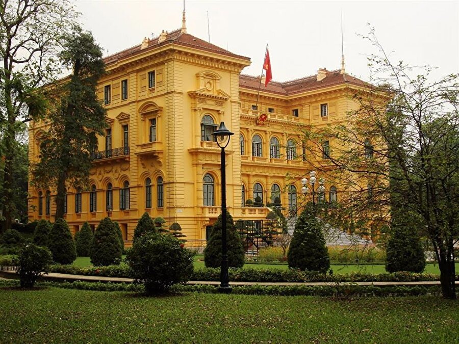 Vietnam Hanoi Cumhurbaşkanlığı Sarayı, Çin

                                    
                                