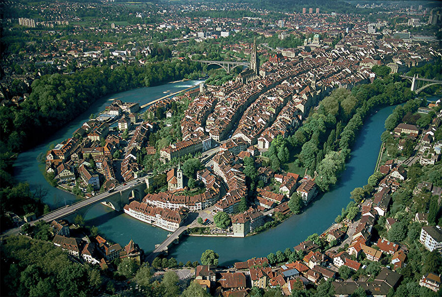 Bern, İsviçre

                                    
                                    
                                
                                