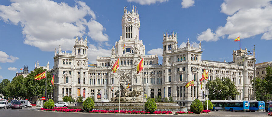 Madrid, İspanya

                                    
                                    
                                
                                