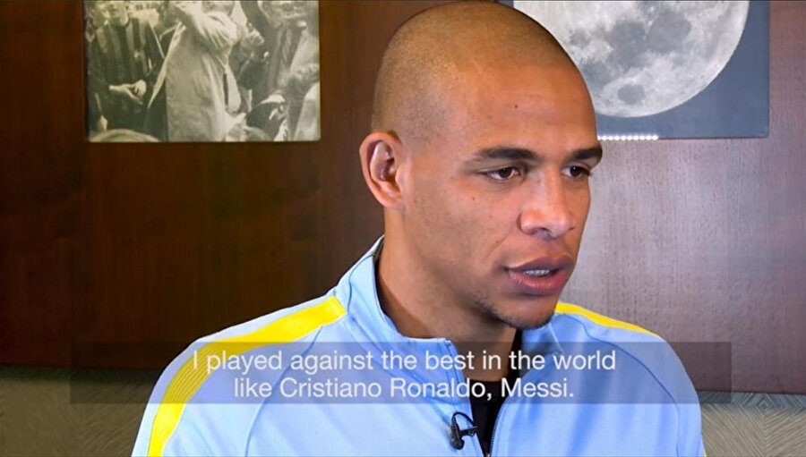 Cevap: Cristiano Ronaldo ve Messi gibi dünyanın en iyi oyuncularına karşı oynadım. 

                                    
                                