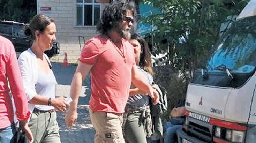 Beyazıt Öztürk, Robinson Crusoe oldu!