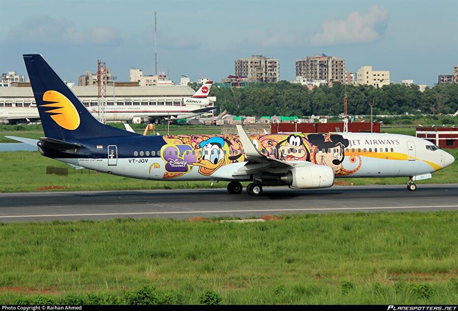 Uçakta doğan bebeğe inanılmaz hediye