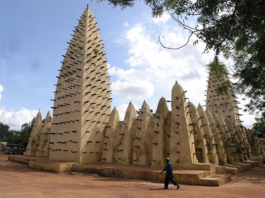 Bobo-Dioulasso Ulu Cami / Bobo-Dioulasso / Burkina Faso

                                    
                                    
                                    
                                    
                                    
                                    
                                    
                                
                                
                                
                                
                                
                                
                                