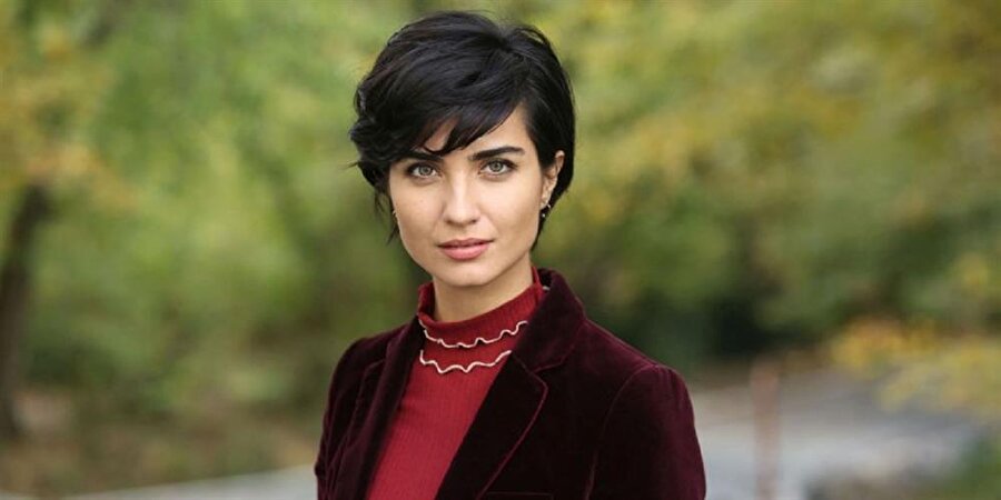 Fatih dizisinin başrolü Tuba Büyüküstün olacak