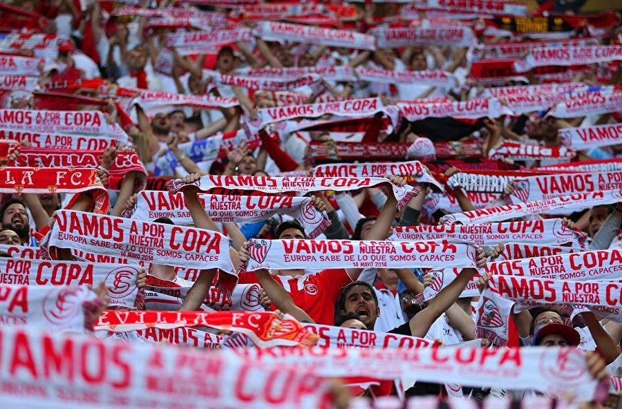 Himno del Centenario (Sevilla)

                                    
                                