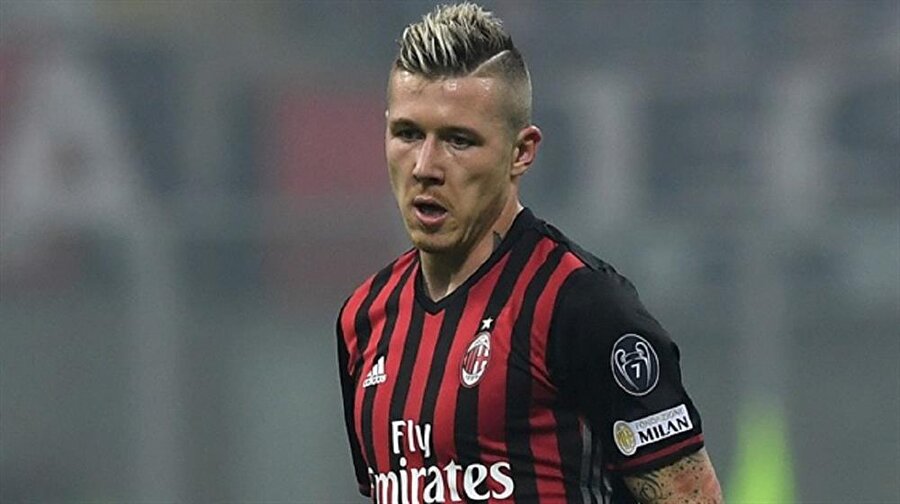 Rakamlar yükselince Galatasaray yıldız futbolcunun transferinden vazgeçti