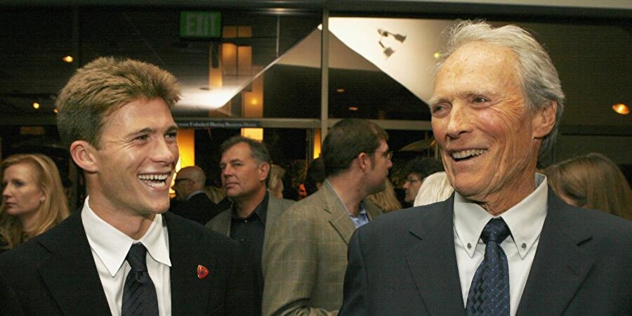 Scott ve Clint Eastwood

                                    Oynadıkları Filmler: Gran Torino, Invictus ve Trouble With the Curve
                                