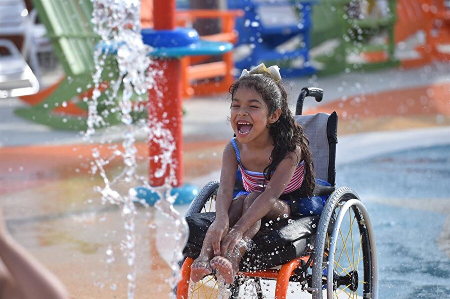 Bu su parkından yalnızca engelli vatandaşlar yararlanabiliyor. 