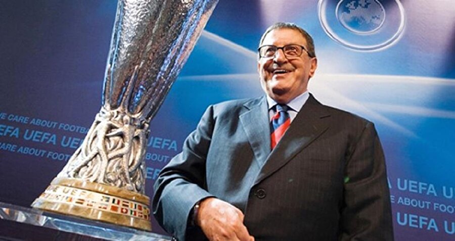 Fenerbahçenin efsane futbolcusu Can Bartu yoğun bakımda