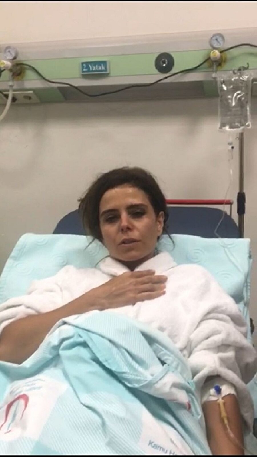 Simge Sağın zehirlendi.