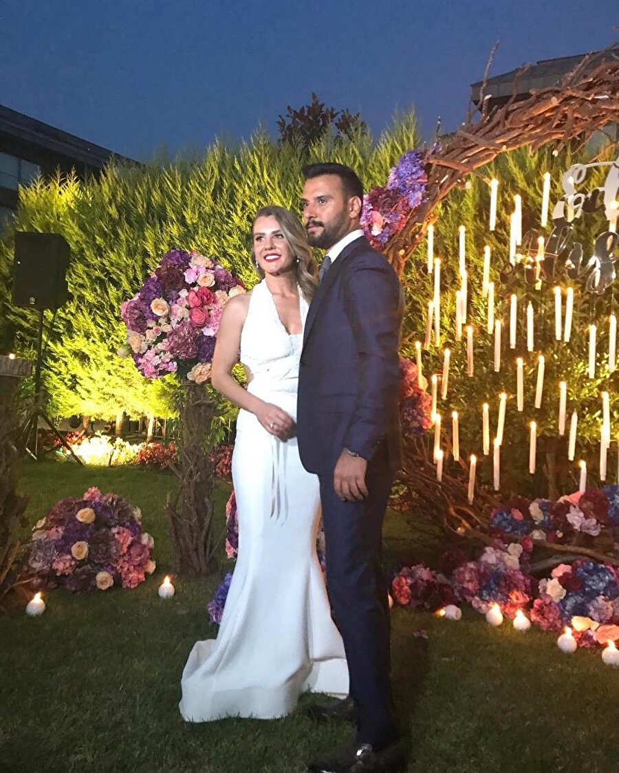 Alişan ve Eda Erol nişanlandı.