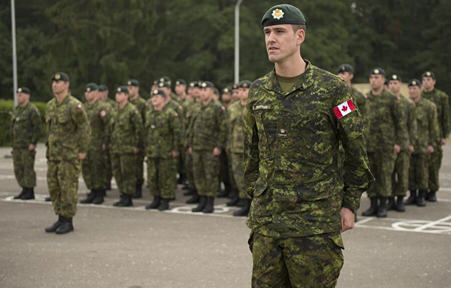 Kanada

                                    
                                    
                                    
                                    Aktif asker sayısı: 95.000Yedek asker sayısı: 51.000
                                
                                
                                
                                