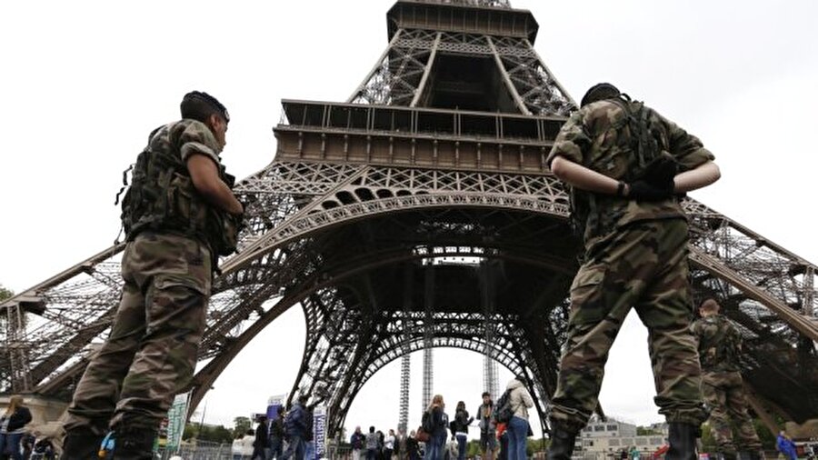 Fransa

                                    
                                    
                                    
                                    Aktif asker sayısı: 205.000Yedek asker sayısı: 195.770
                                
                                
                                
                                