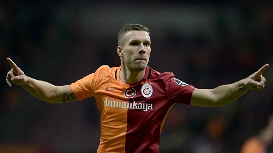 Twitter Podolski için özel emoji tasarladı