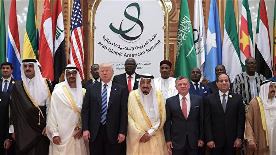 Katar'a ambargo uygulayan 4 Arap ülkesinin dışişleri bakanları, "Katar ile ilişkilerde atılacak adımları" ele almak üzere Mısır'da toplandı.

                                    
                                    
                                    
                                
                                
                                