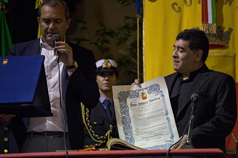 Diego Armando Maradona.