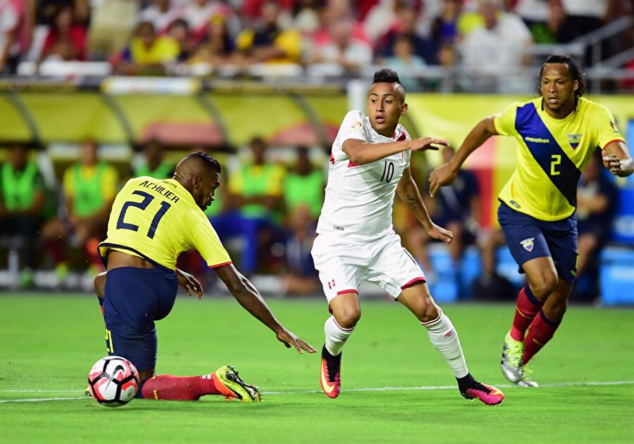 Beşiktaş Christian Cueva ile sözleşme imzalamaya çok yakın.