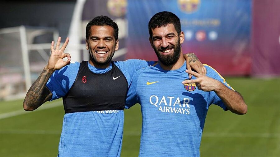 Barcelona açıkladı: "Dani Alves bir daha bu kulübe dönemez"