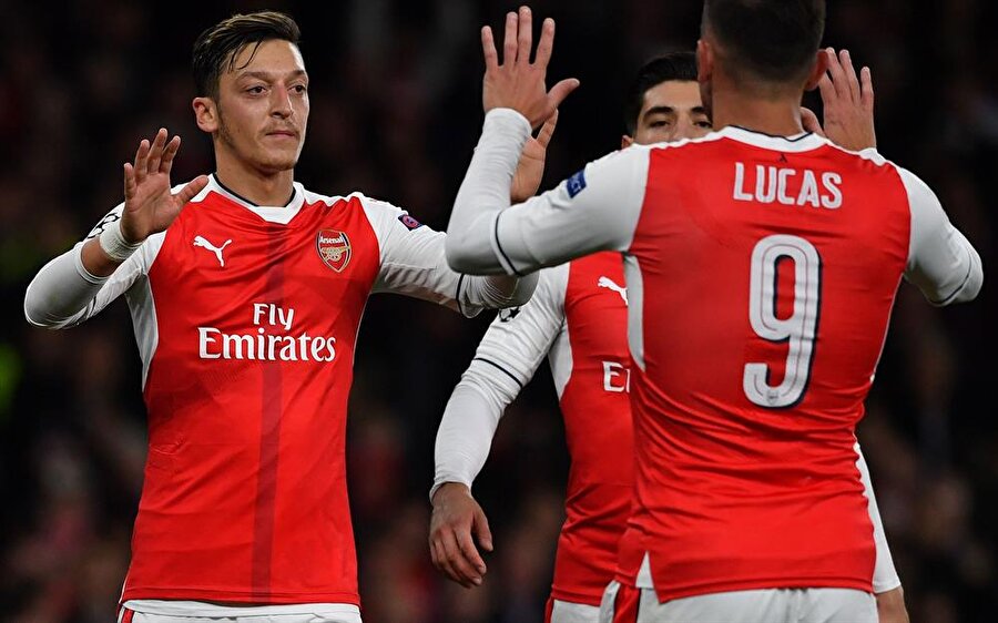 Lucas Perez Fenerbahçe Lacazette Arsenal