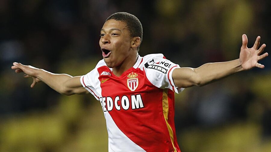 Devler onun kararını bekliyor: Mbappe hangi takımı seçecek?