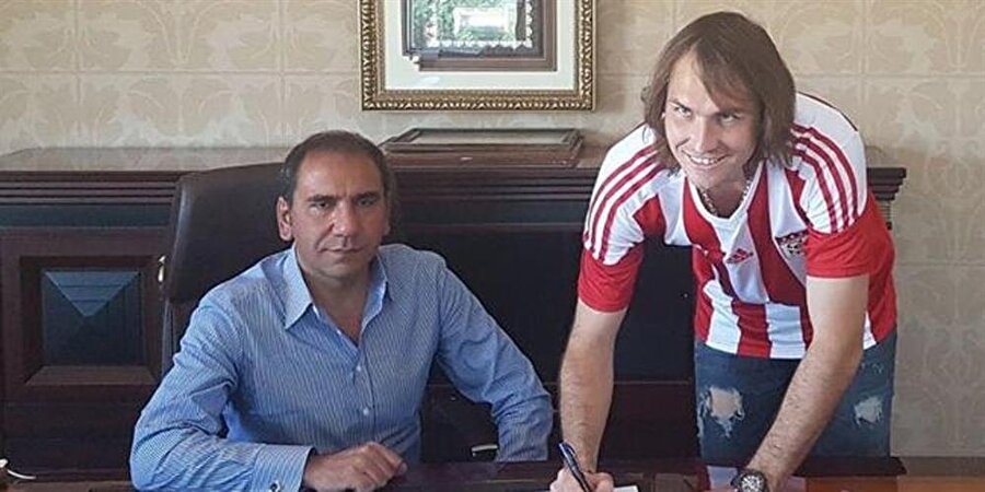 Sivasspor'a Rusya'dan transfer: Vitali Djakov ile 2 yıllık sözleşme imzalandı