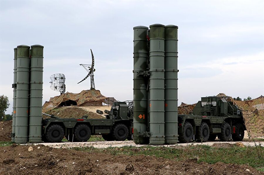 Türkiye'nin Moskova Büyükelçisi Hüseyin Diriöz, Türkiye ile Rusya arasında S-400 görüşmelerinde önemli bir ilerlemenin kaydedildiğini açıkladı.
