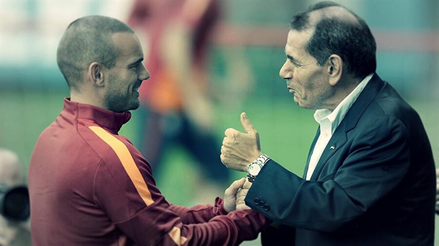 Dursun Özbek Sneijder