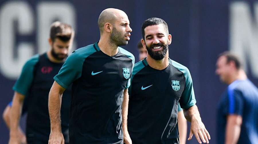 Beşiktaş bombayı patlatıyor: Mascherano'nun menajeriyle görüşüldü