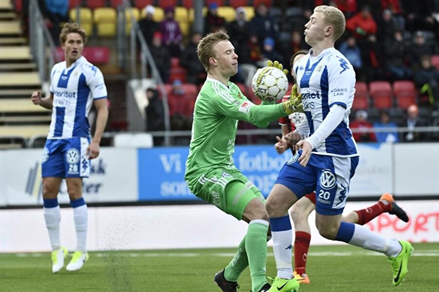 Galatasaray- Östersund maçı öncesi şok sakatlık