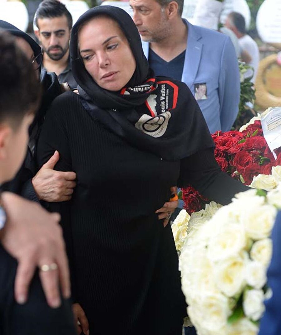 Ünlü şarkıcı Fulden Uras'ın acı günü