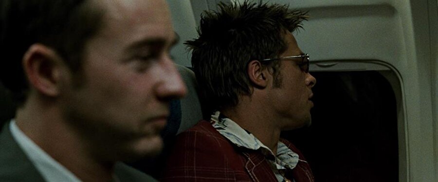 Fight Club “Dövüş Kulübü” (1999)

                                    
                                