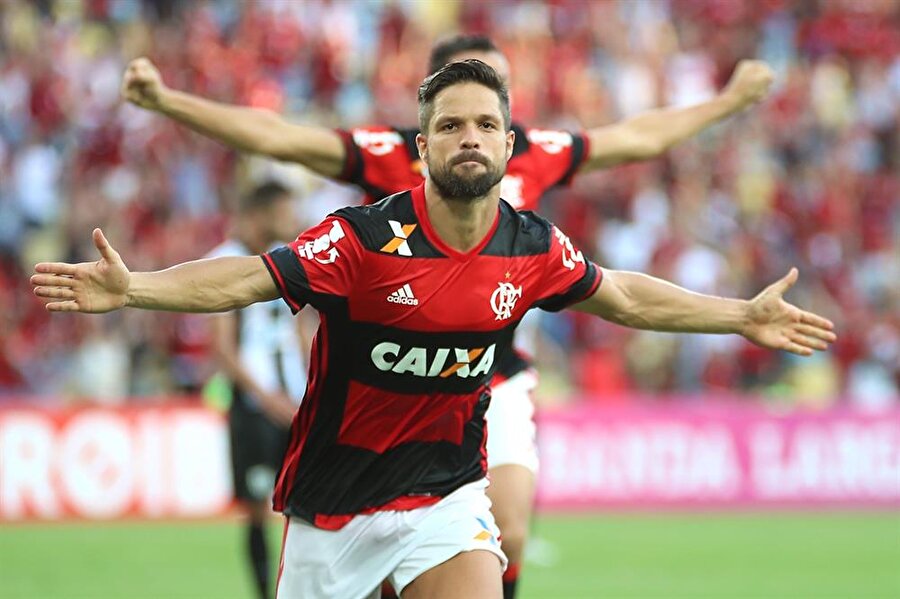 Diego Ribas...