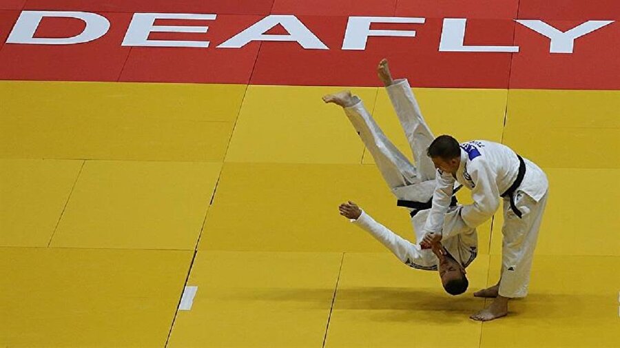 İşitme Engelliler Olimpiyat Oyunları'nda ilk madalyamızı aldık