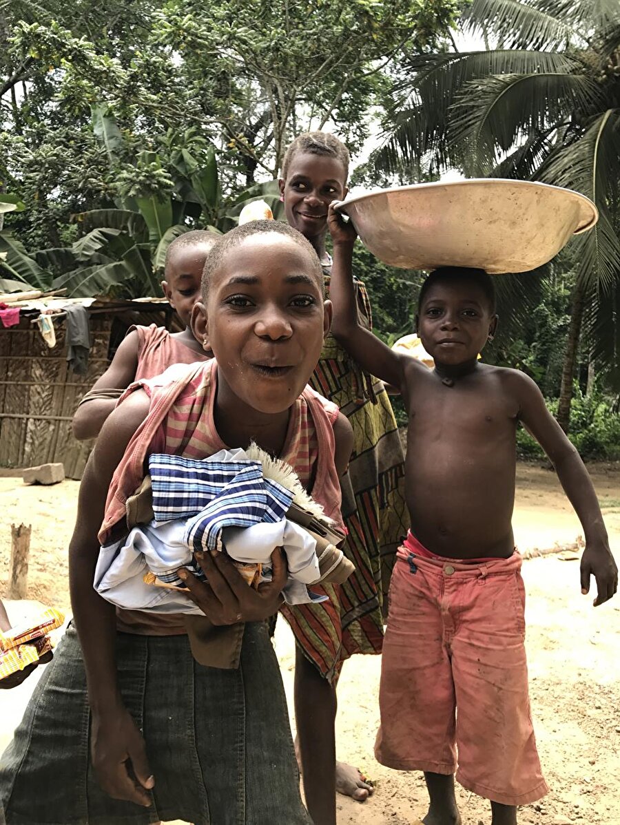 Afrika'nın 5 bin yıllık avcıları: Pigmeler
