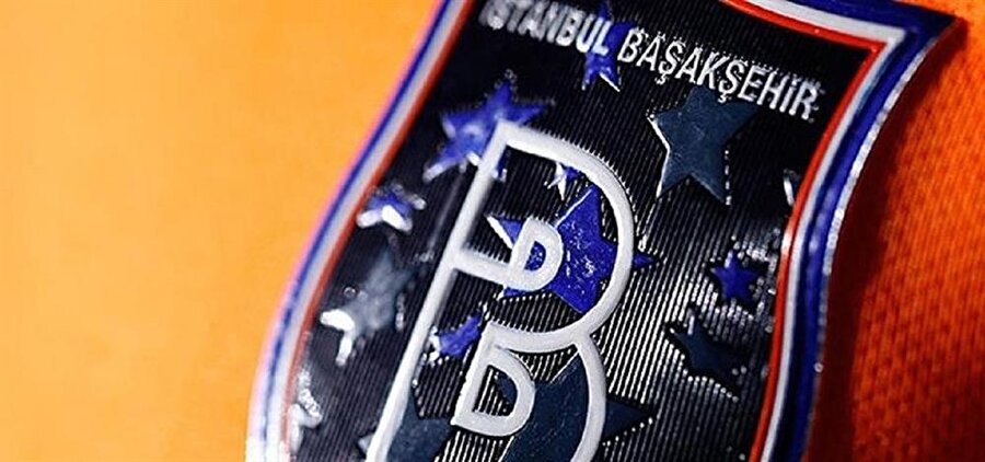 Başakşehir'den Galatasaray'a gönderme