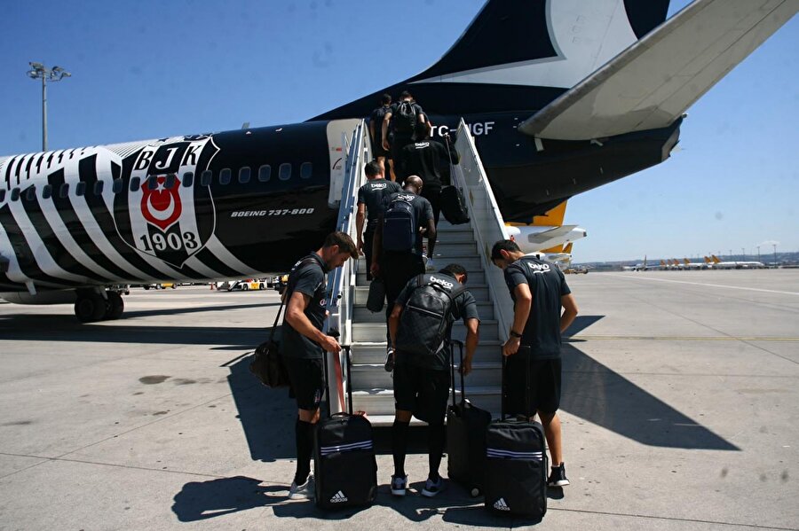 Beşiktaş, İspanya'ya gitti.