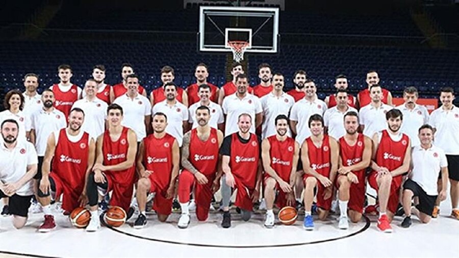A Milliler İtalya'ya gitti.