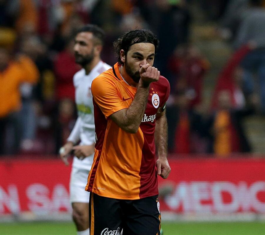 Galatasaray kaptanı Selçuk İlan eleştiri oklarının hedefi oldu.