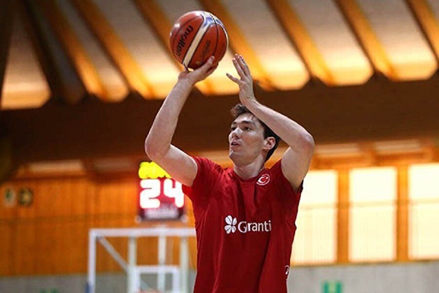 12 Dev Adam antrenmanlara başladı.