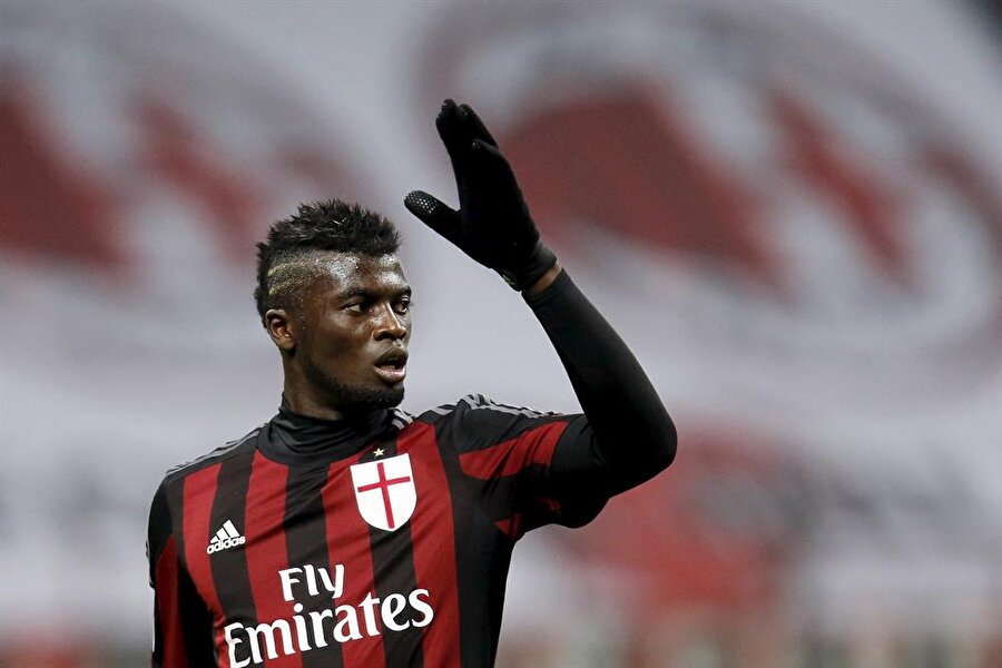 M'baye Niang için Fenerbahçe, Milan'a teklif yaptı.